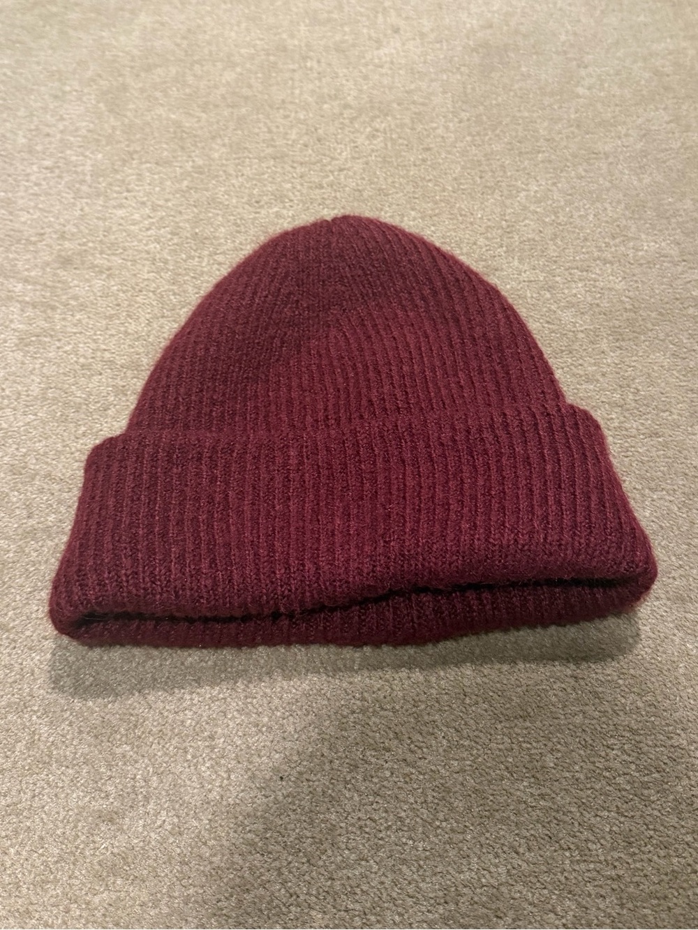 Zara Ribbed Knit Beanie - Wine Red